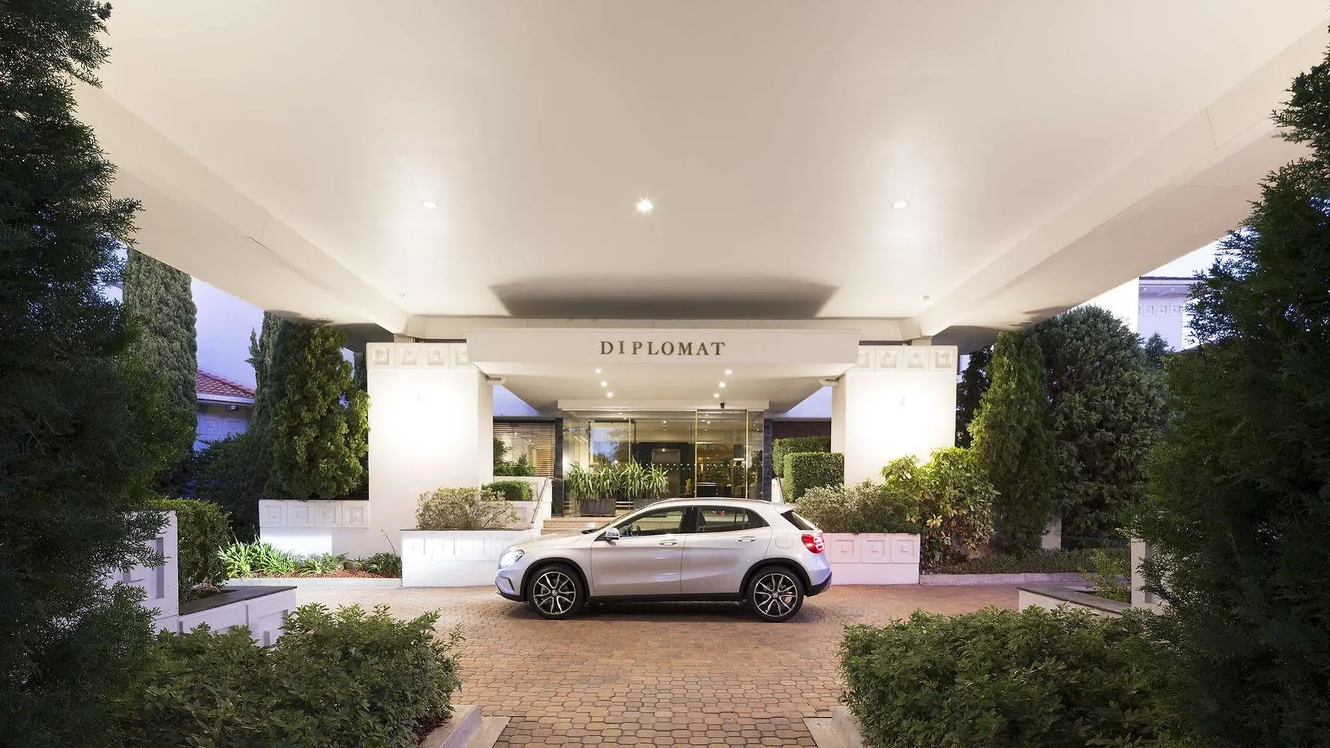 Hotel Ramada By Wyndham Diplomat Canberra