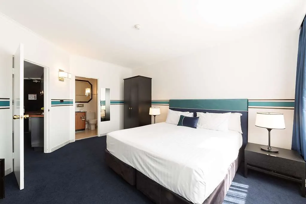 Hotel Ramada By Wyndham Diplomat Canberra