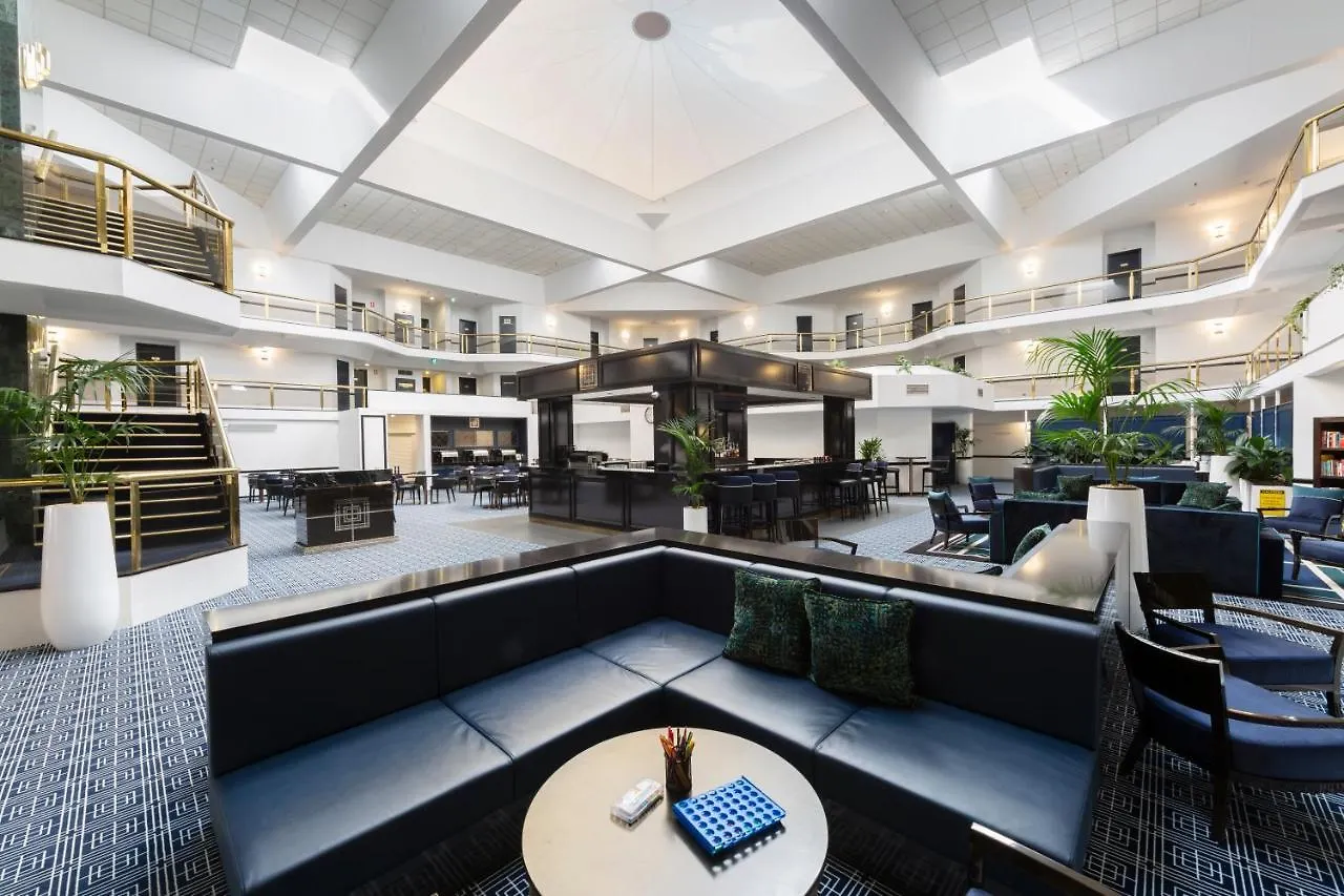 Ramada By Wyndham Diplomat Canberra 4*,  Australia